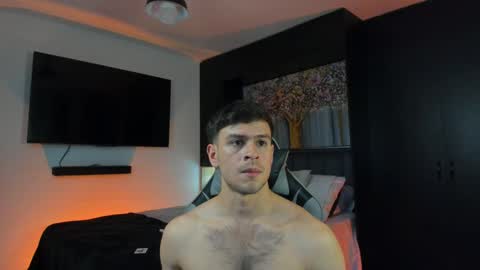 Snapshot of derek_hussain chatting on September 15, 9:05 pm Derek Hussain online show from September 15, 9:05 pm