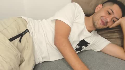 derek_vall online show from March 6, 1:16 am