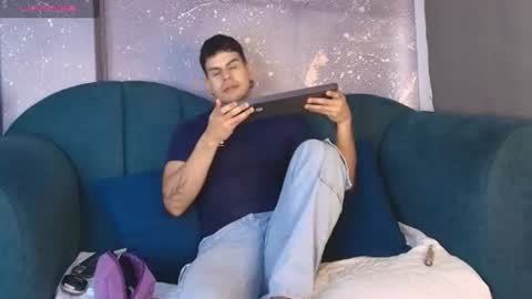 derek_voss online show from June 30, 1:10 pm