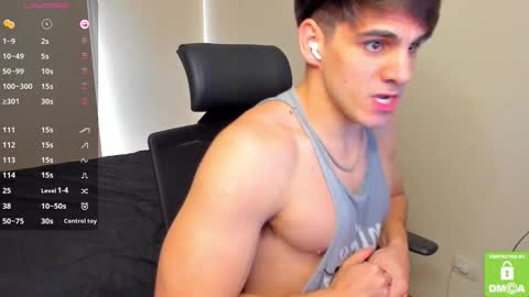 Snapshot of derekcb chatting on September 26, 2:36 pm Derekcb online show from September 26, 2:36 pm