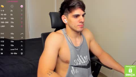 Snapshot of derekcb chatting on September 25, 2:35 pm Derekcb online show from September 25, 2:35 pm