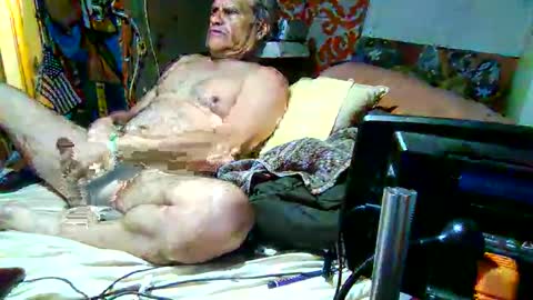 derick1961 online show from February 4, 12:58 am