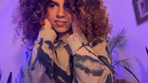 Desidias online show from December 5, 9:56 pm