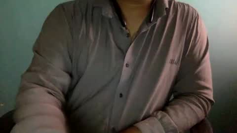 desiguylund online show from January 16, 9:29 am