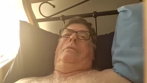 Desmon1958 online show from April 7, 5:59 pm