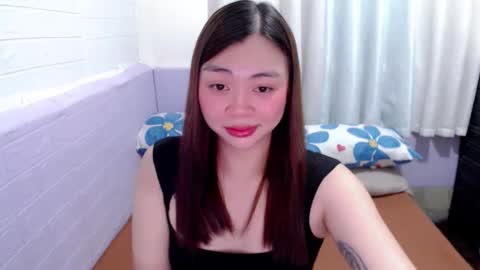 Snapshot of destinyroxie chatting on March 9, 5:44 am ROXIE  online show from March 9, 5:44 am