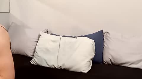 desturbingdetale699 online show from October 9, 1:22 am