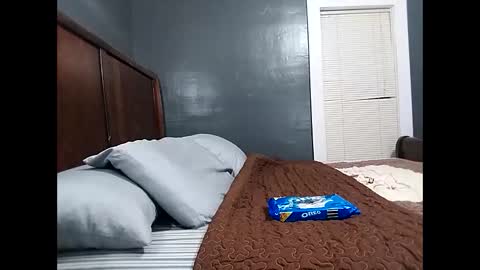 desturbingdetale699 online show from February 21, 2:28 am