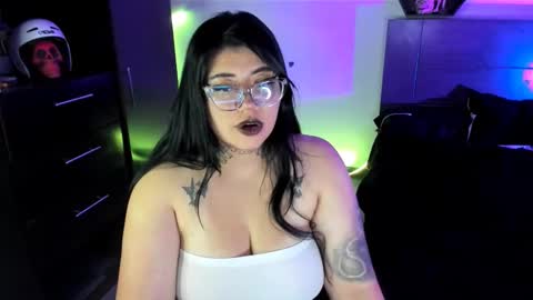  L I NA  online show from November 19, 2:11 am