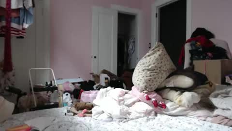 poutyangel online show from March 31, 9:37 pm