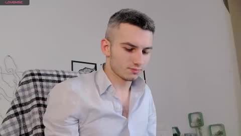 devin_ho online show from February 10, 8:00 pm