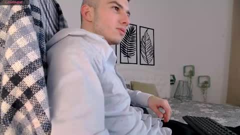 devin_ho online show from February 11, 2:14 am