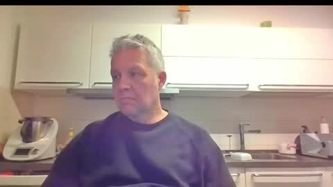 Devon online show from December 25, 11:42 pm