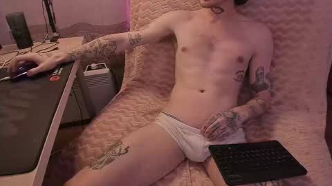 Trixy online show from January 11, 2:06 am