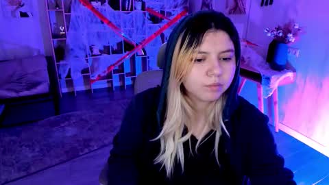 Dia online show from November 2, 10:54 pm