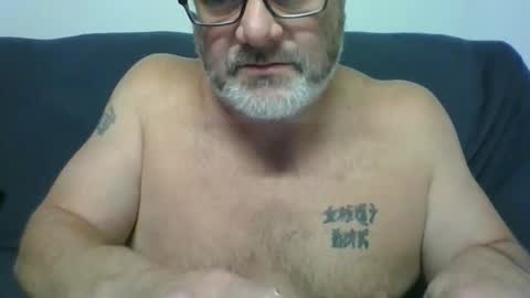 diamond_couple_82 online show from September 30, 5:18 am