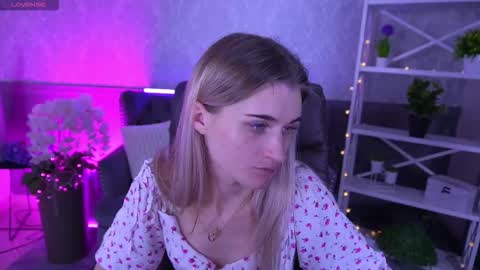 DiamondNina online show from February 1, 8:06 pm