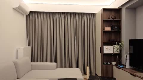 Iris online show from November 8, 7:50 pm