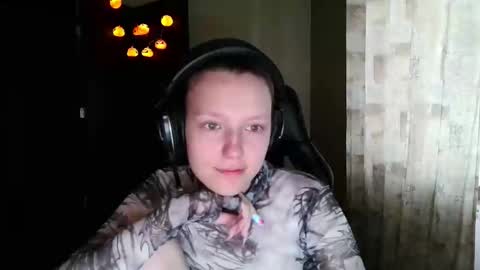 diana_back3 online show from December 14, 12:00 pm