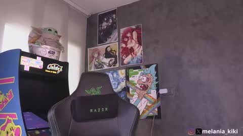 Melania   -    online show from November 25, 9:57 pm