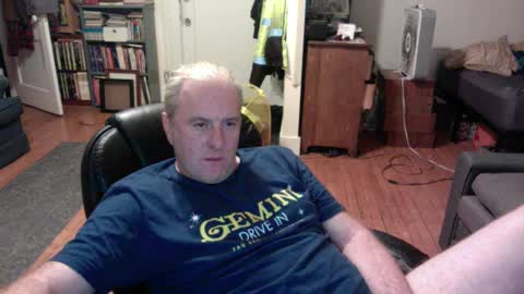 Snapshot of dickflasher5 chatting on December 2, 4:24 am Richard Fleischer online show from December 2, 4:24 am
