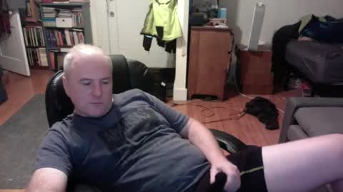 Snapshot of dickflasher5 chatting on December 30, 6:09 am Richard Fleischer online show from December 30, 6:09 am