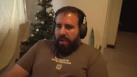 Snapshot of dicristalino chatting on December 3, 10:45 pm Cristian Dipolino online show from December 3, 10:45 pm