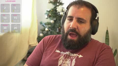 Snapshot of dicristalino chatting on December 9, 9:16 pm Cristian Dipolino online show from December 9, 9:16 pm