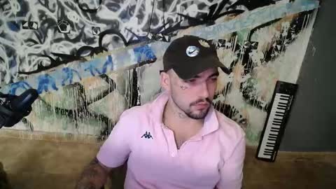 didismurf02 online show from December 2, 12:53 am