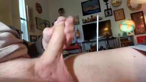 Snapshot of didudoit chatting on February 25, 3:53 pm Dug 53 online show from February 25, 3:53 pm