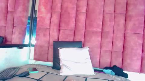 diegg0damian online show from November 27, 9:00 pm