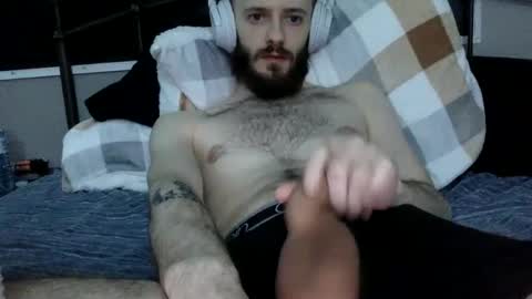 Snapshot of digbicknik chatting on February 17, 3:47 am digbicknik online show from February 17, 3:47 am