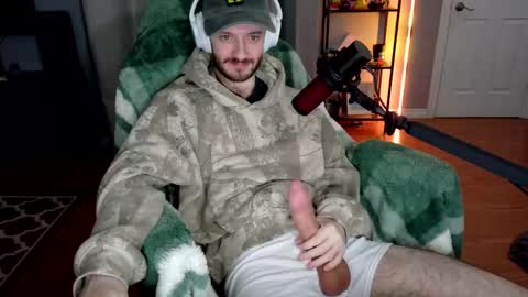 Snapshot of digbicknik chatting on October 2, 3:38 am digbicknik online show from October 2, 3:38 am