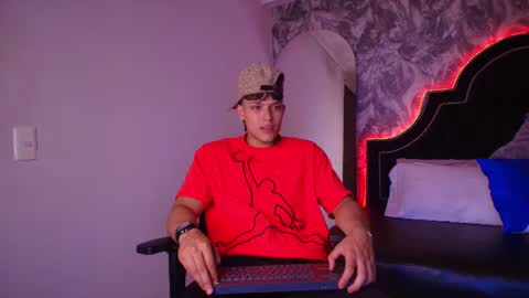 dilanmiller_ online show from July 13, 4:21 pm