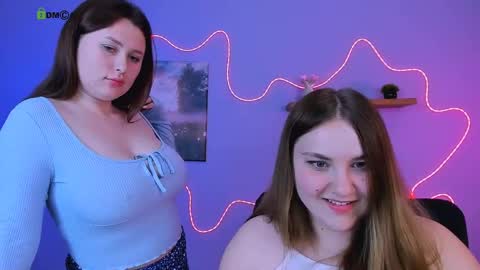dina_bloom online show from May 30, 7:56 pm