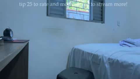 dinhoo14 online show from October 30, 7:25 pm