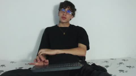 dio_star online show from March 30, 12:05 pm