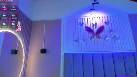 Cristal  online show from December 2, 3:27 am