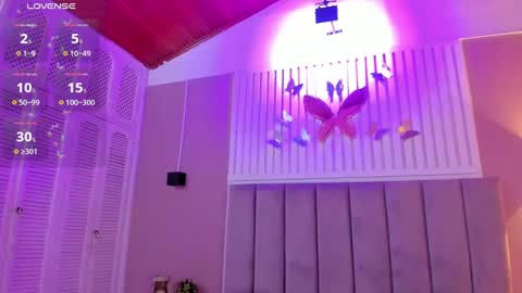 Cristal  online show from March 4, 9:40 am