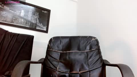 Diosiris Riannys online show from December 3, 11:07 pm