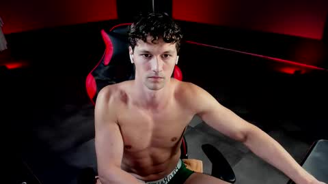 Snapshot of dirty_boss chatting on September 12, 8:38 am dirty_boss online show from September 12, 8:38 am