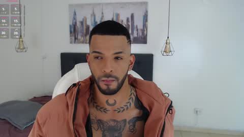 Snapshot of dirtybhot chatting on December 5, 2:26 am I just want to be happy online show from December 5, 2:26 am