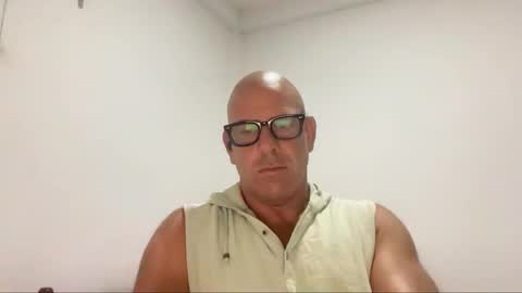 Dirtydanlondon online show from March 5, 11:19 am