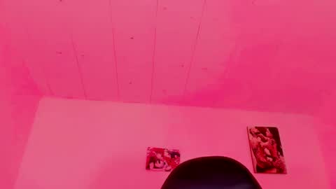 Naomy  online show from October 3, 3:04 am