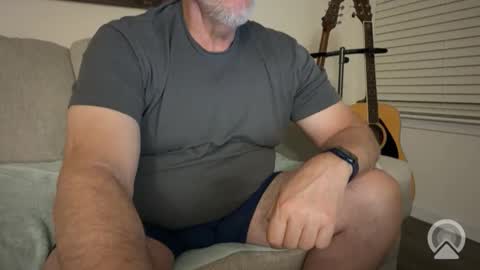 divadsialb online show from March 27, 2:06 am