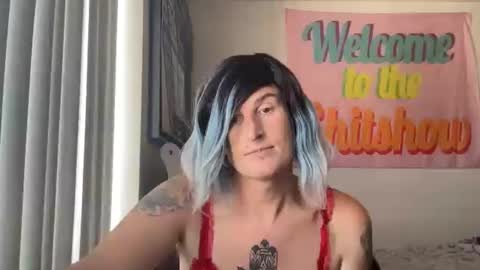 divinathedivine online show from October 8, 8:37 pm