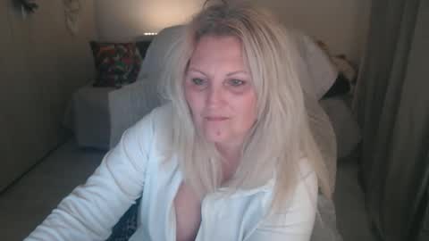 Alexxa online show from April 14, 12:58 am