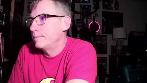 Snapshot of dix_handley_50 chatting on February 15, 3:31 am dix_handley_50 online show from February 15, 3:31 am