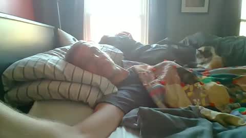 Snapshot of dixhexus chatting on December 17, 7:48 pm Chris Williams online show from December 17, 7:48 pm