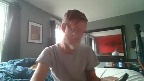 Snapshot of dixhexus chatting on December 2, 9:01 pm Chris Williams online show from December 2, 9:01 pm